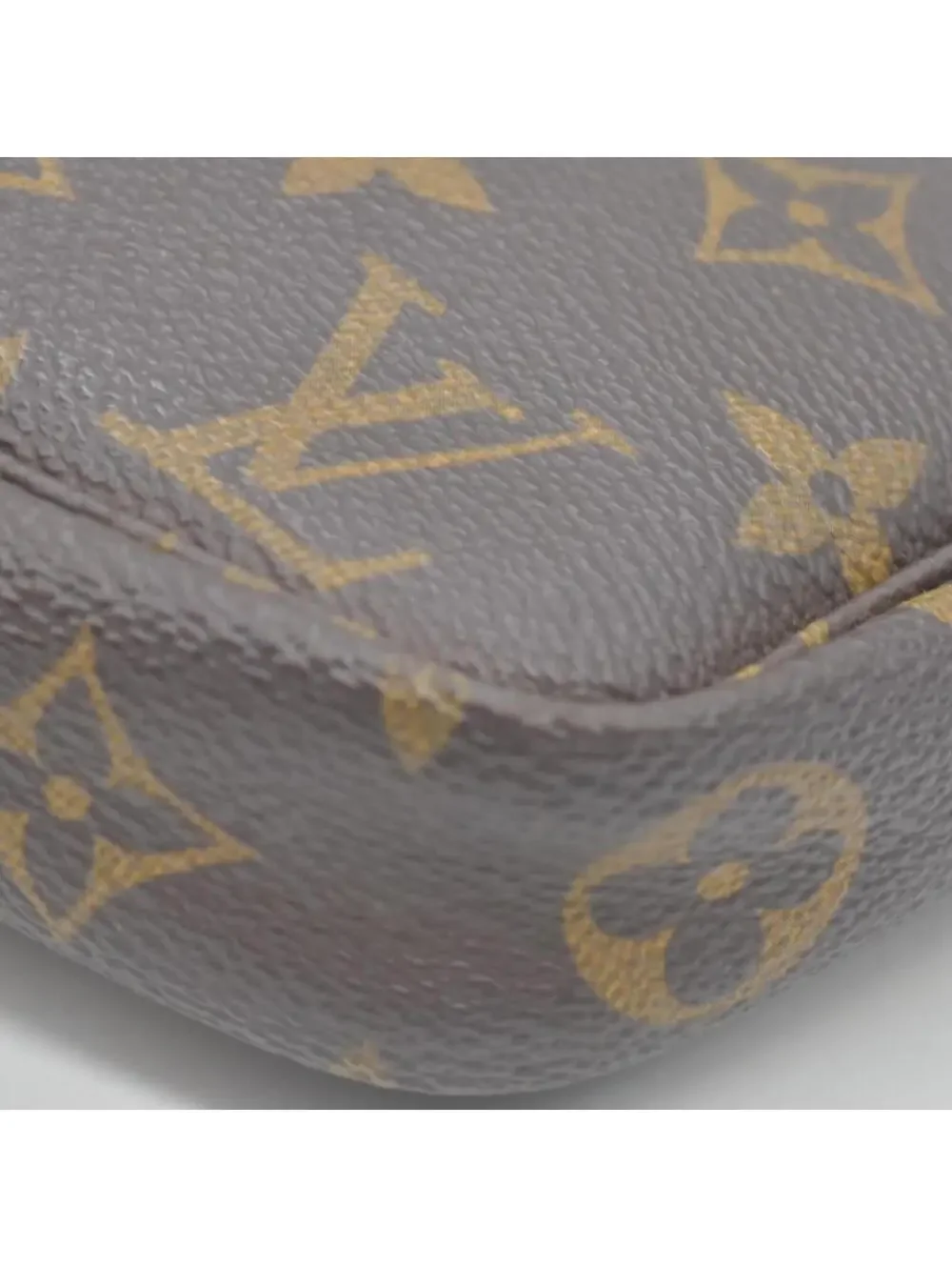 1999 Louis Vuitton LV Pochette Accessoires Monogram AR0969